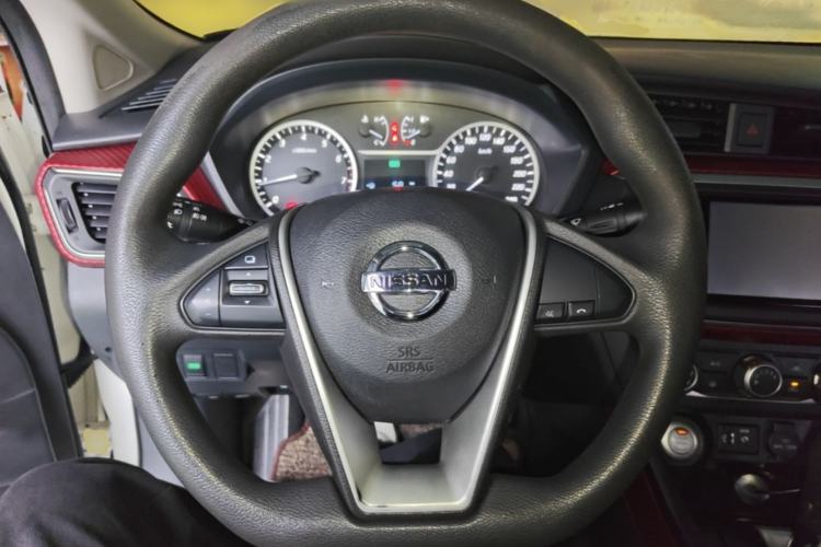 Used Nissan Lannia 2016 1.6L CVT Smart Cool Edition Steering Wheel