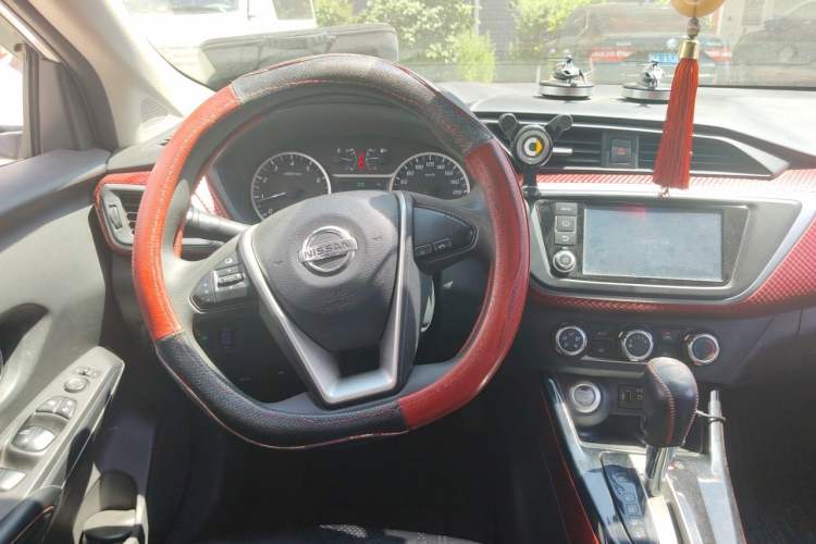 Used Nissan Lannia 2016 1.6L CVT Smart Cool Edition Steering Wheel