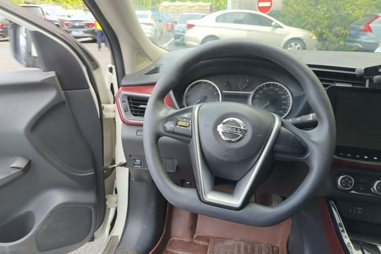 Used Nissan Lannia 2016 1.6L CVT Cool Edition Steering Wheel