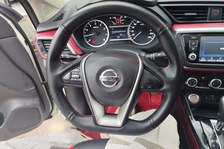 Used Nissan Lannia 2016 1.6L CVT Smart Cool Edition Steering Wheel