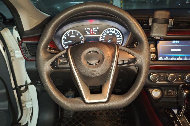 Used Nissan Lannia 2016 1.6L CVT Smart Cool Edition Steering Wheel