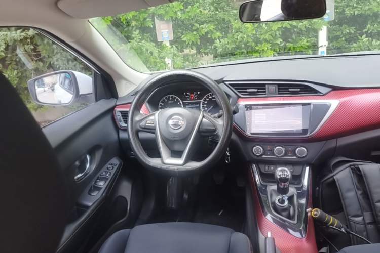 Used Nissan Lannia 2016 1.6L Manual Cool Edition Steering Wheel