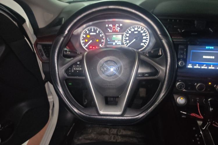 Used Nissan Lannia 2016 1.6L CVT Smart Cool Edition Steering Wheel