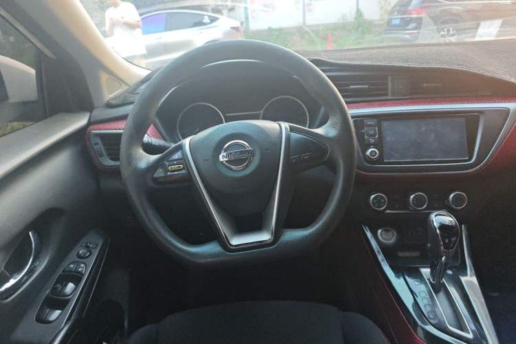 Used Nissan Lannia 2016 1.6L CVT Smart Cool Edition Steering Wheel