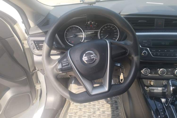 Used Nissan Lannia 2016 1.6L CVT Cool Edition Steering Wheel