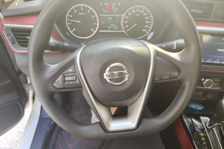 Used Nissan Lannia 2016 1.6L CVT Smart Cool Edition Steering Wheel