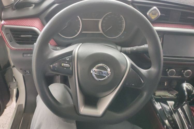 Used Nissan Lannia 2016 1.6L CVT Smart Cool Edition Steering Wheel