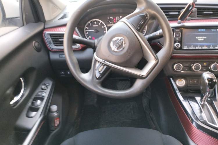 Used Nissan Lannia 2016 1.6L CVT Smart Cool Edition Steering Wheel