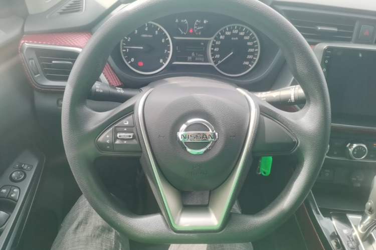 Used Nissan Lannia 2016 1.6L CVT Cool Edition Steering Wheel
