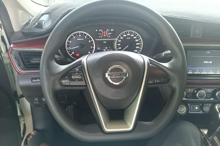 Used Nissan Lannia 2016 1.6L CVT Smart Cool Edition Steering Wheel