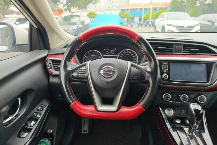 Used Nissan Lannia 2016 1.6L CVT Smart Cool Edition Steering Wheel