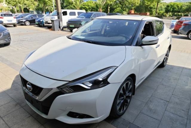 Używany Nissan Lannia 2016 1.6L CVT Smart Cool Edition