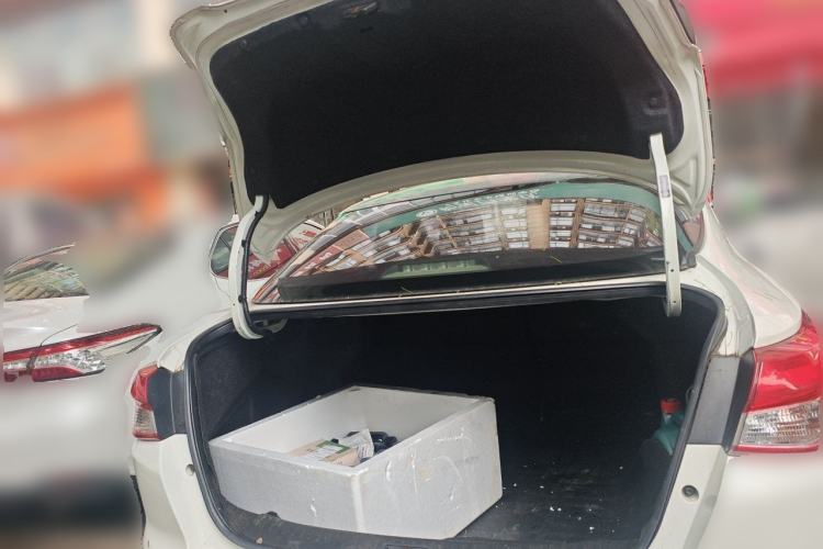 Used Nissan Lannia 2016 1.6L CVT Smart Cool Edition Trunk