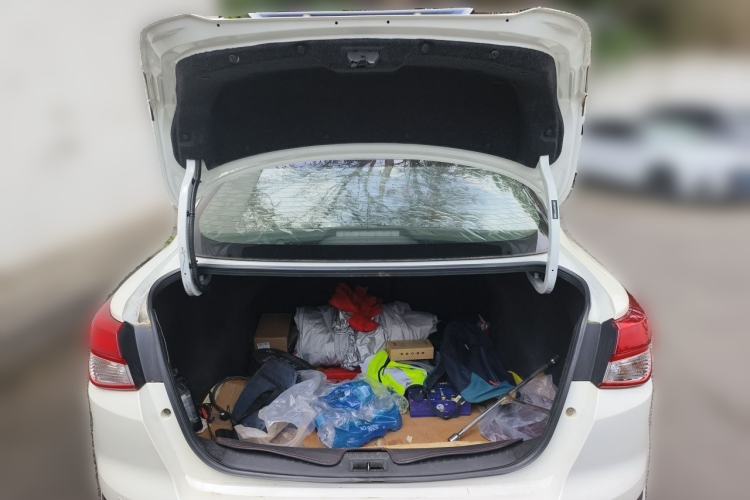 Used Nissan Lannia 2016 1.6L CVT Cool Edition Trunk