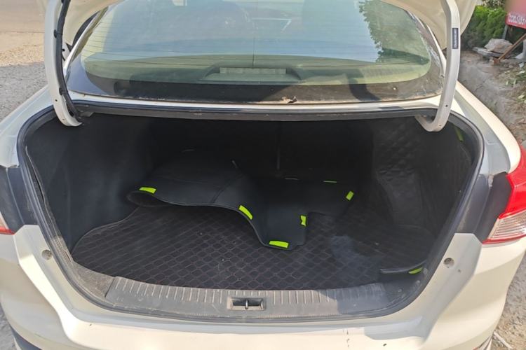 Used Nissan Lannia 2016 1.6L CVT Smart Cool Edition Trunk