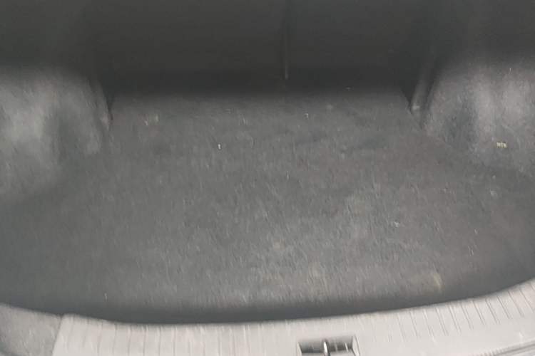 Used Nissan Lannia 2016 1.6L CVT Smart Cool Edition Trunk