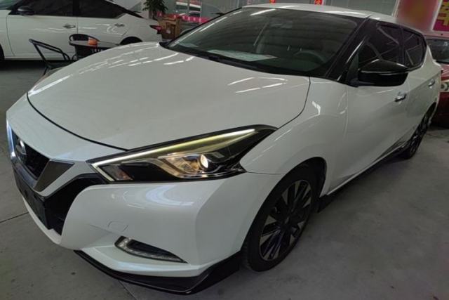 Ojetý Nissan Lannia 2016 1.6L CVT Smart Edition
