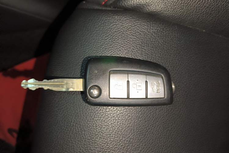 Used Nissan Lannia 2016 1.6L CVT Cool Edition Vehicle Key