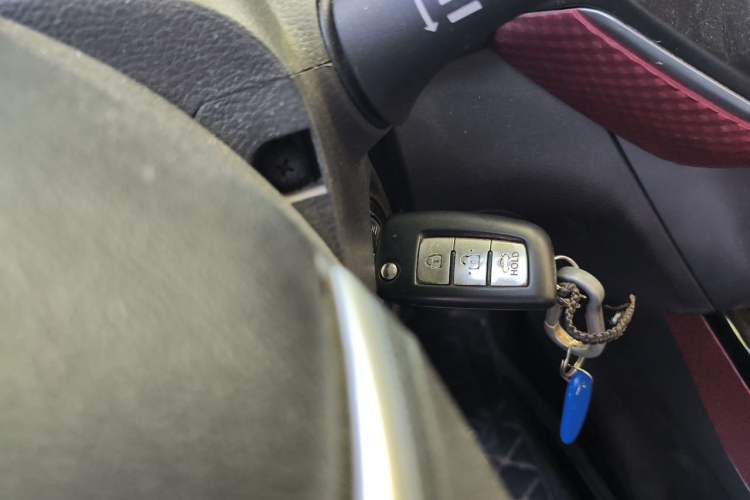 Used Nissan Lannia 2016 1.6L CVT Cool Edition Vehicle Key