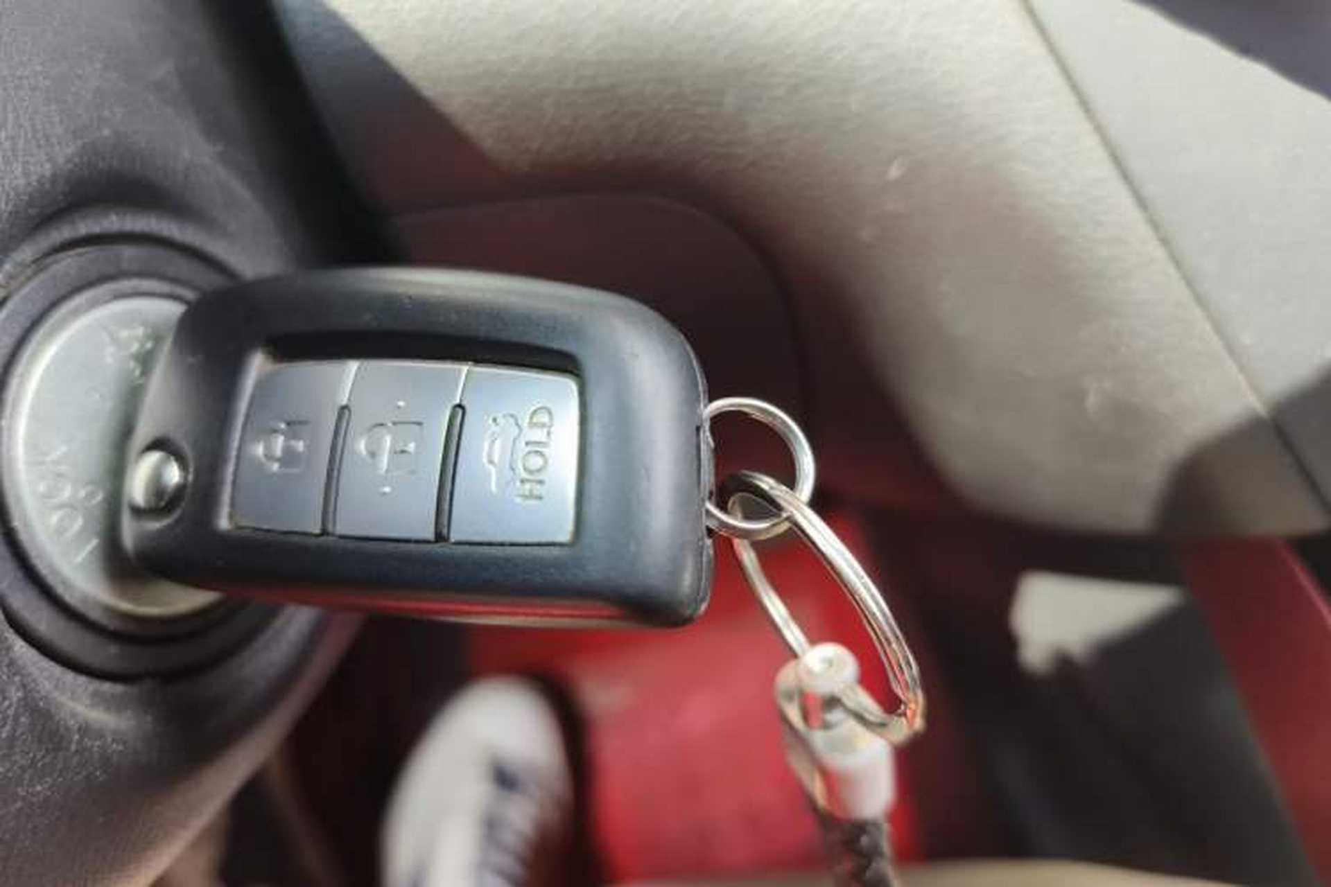 Used Nissan Lannia 2016 1.6L CVT Cool Edition Vehicle Key