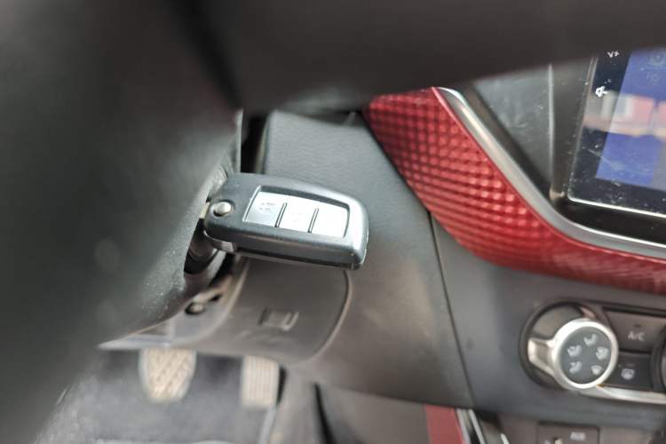 Used Nissan Lannia 2016 1.6L Manual Cool Edition Vehicle Key