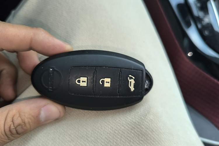 Used Nissan Lannia 2016 1.6L CVT Smart Cool Edition Vehicle Key