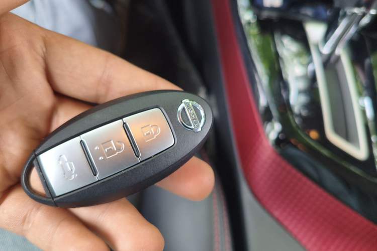 Used Nissan Lannia 2016 1.6L CVT Smart Cool Edition Vehicle Key