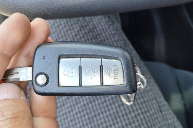 Used Nissan Lannia 2016 1.6L CVT Cool Edition Vehicle Key