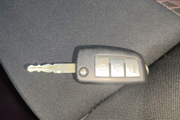 Used Nissan Lannia 2016 1.6L Manual Cool Edition Vehicle Key