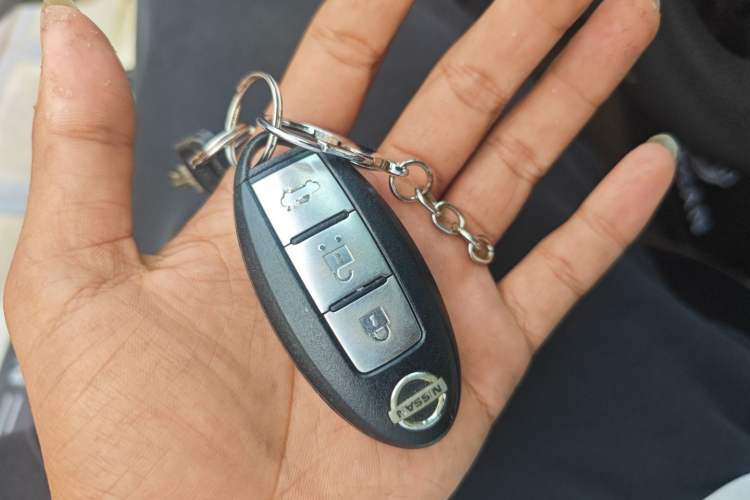 Used Nissan Lannia 2016 1.6L CVT Smart Cool Edition Vehicle Key