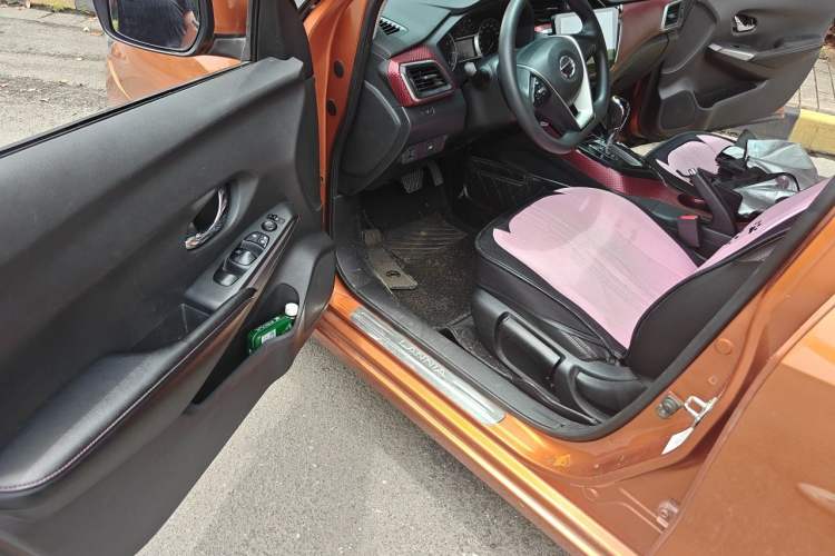 Used Nissan Lannia 2016 1.6L CVT Cool Edition Driver Seat