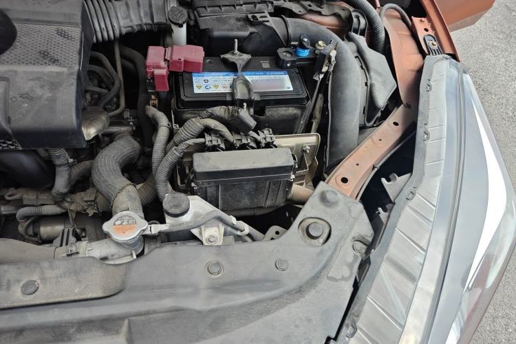 Used Nissan Lannia 2016 1.6L CVT Cool Edition Engine Bay Left