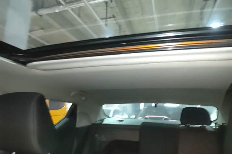 Used Nissan Lannia 2016 1.6L CVT Smart Cool Edition Headliner