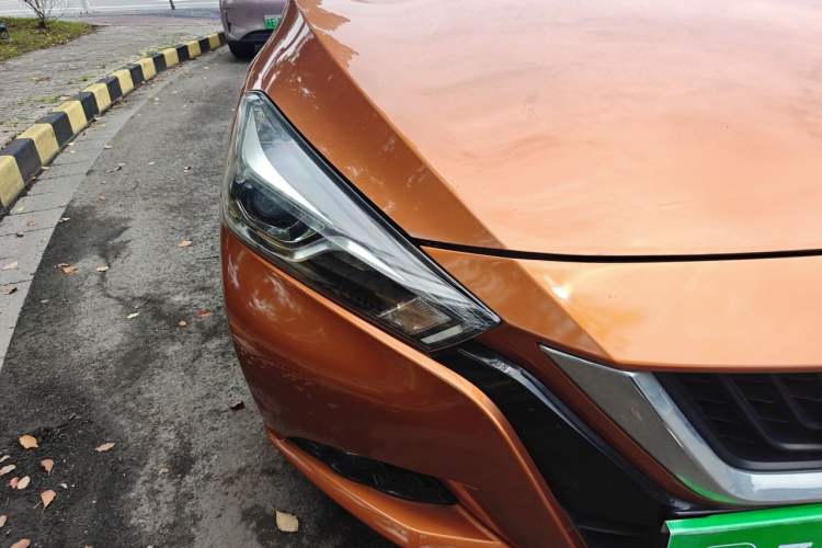 Used Nissan Lannia 2016 1.6L CVT Cool Edition Right Front Headlight