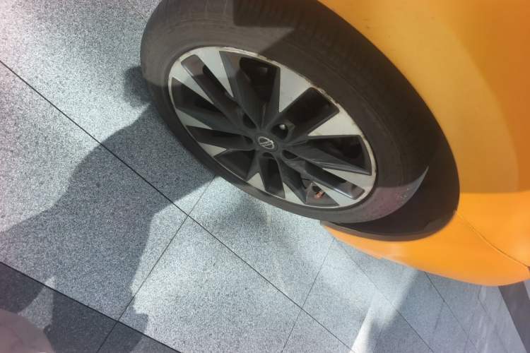Used Nissan Lannia 2016 1.6L CVT Smart Cool Edition Right Front Wheel Hub