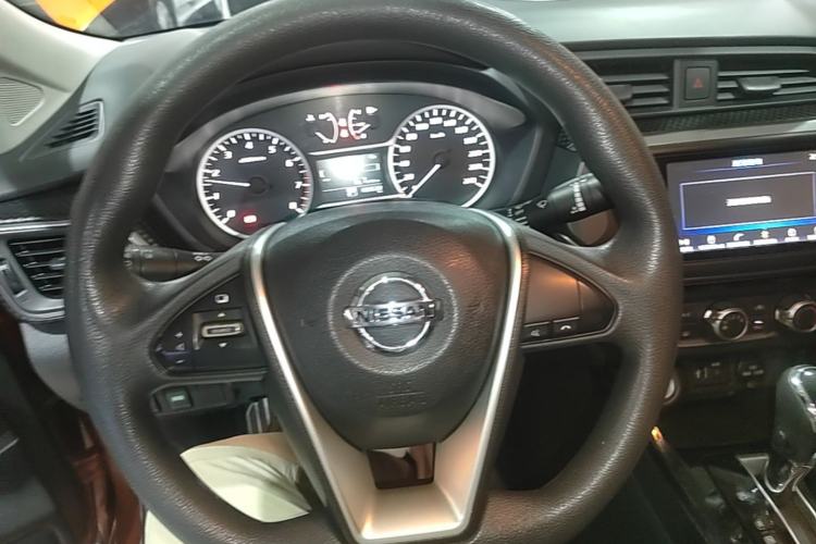 Used Nissan Lannia 2016 1.6L CVT Smart Cool Edition Steering Wheel