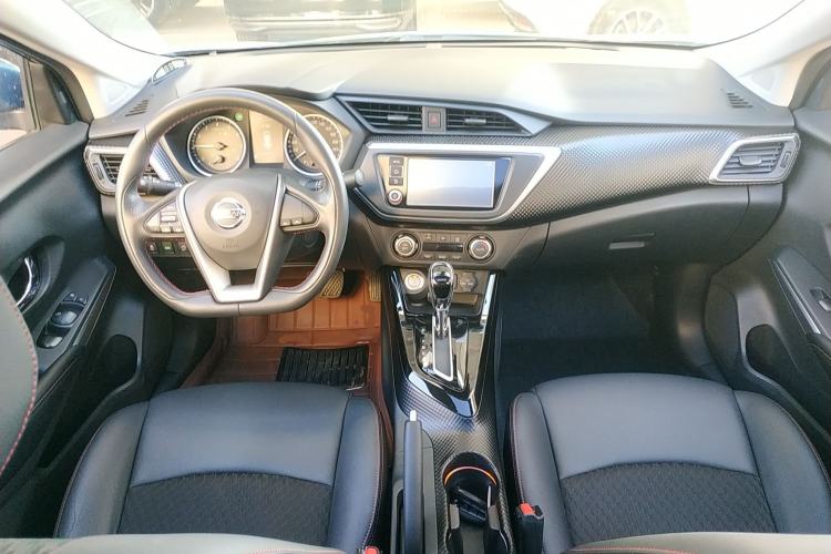 Used Nissan Lannia 2018 1.6L CVT High-Energy Trendy Audio Edition Center Console