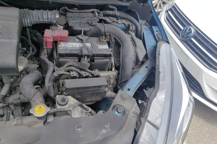 Used Nissan Lannia 2018 1.6L CVT Smart Cool Trendy Audio Model Engine Bay Left