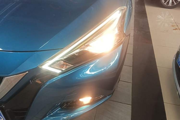 Used Nissan Lannia 2018 1.6L CVT Smart Cool Trendy Audio Model Left Front Headlight