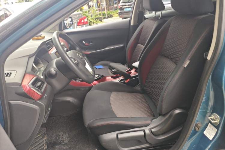 Used Nissan Lannia 2018 1.6L CVT Smart Cool Trendy Audio Model Left Front Seat