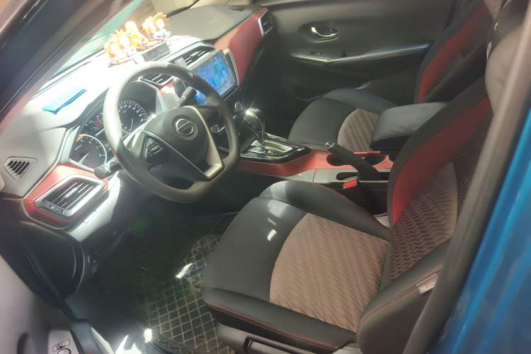 Used Nissan Lannia 2018 1.6L CVT Cool Trendy Sound Edition Left Front Seat