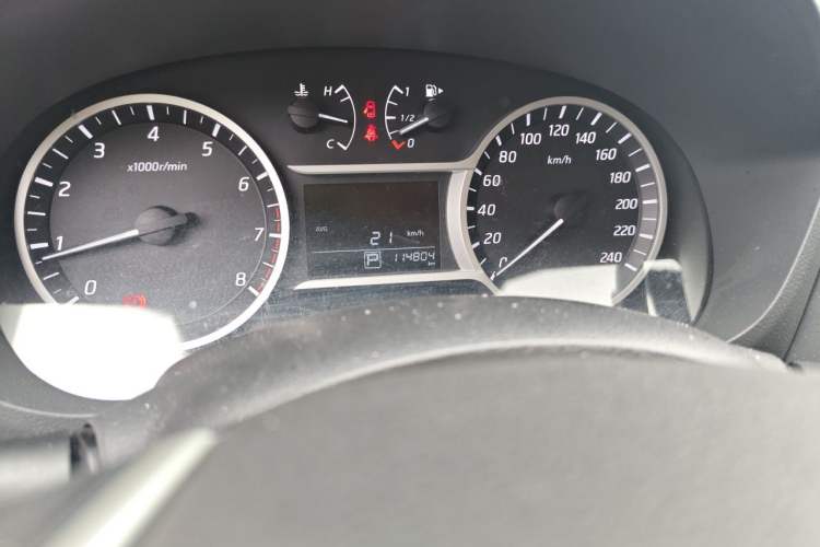 Used Nissan Lannia 2018 1.6L CVT Smart Cool Trendy Audio Model Odometer Close Up