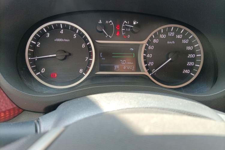 Used Nissan Lannia 2018 1.6L CVT Smart Cool Trendy Audio Model Odometer Close Up