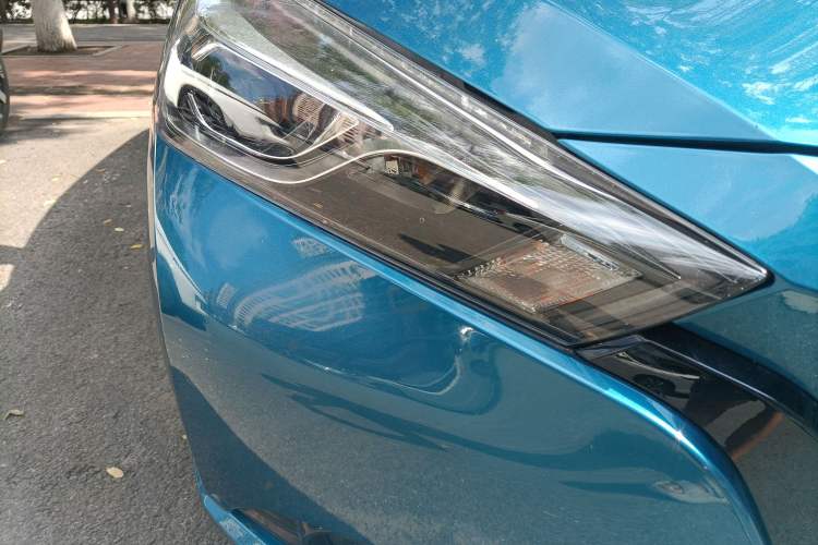 Used Nissan Lannia 2018 1.6L CVT Smart Cool Trendy Audio Model Right Front Headlight