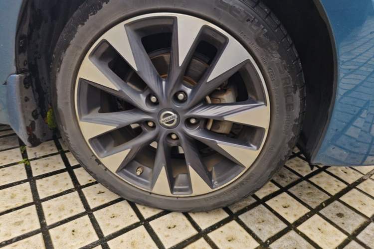 Used Nissan Lannia 2018 1.6L CVT Smart Cool Trendy Audio Model Right Front Wheel Hub