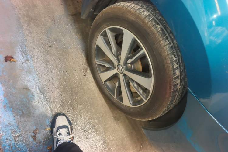 Used Nissan Lannia 2018 1.6L CVT Cool Trendy Sound Edition Right Front Wheel Hub
