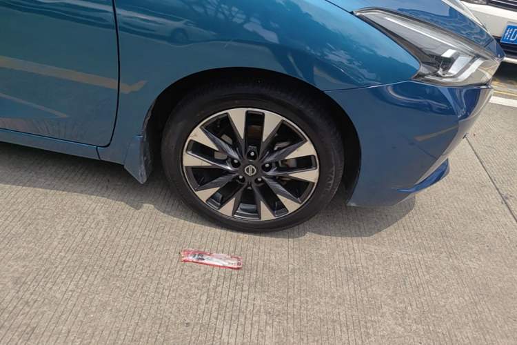 Used Nissan Lannia 2018 1.6L CVT Smart Cool Trendy Audio Model Right Front Wheel Hub