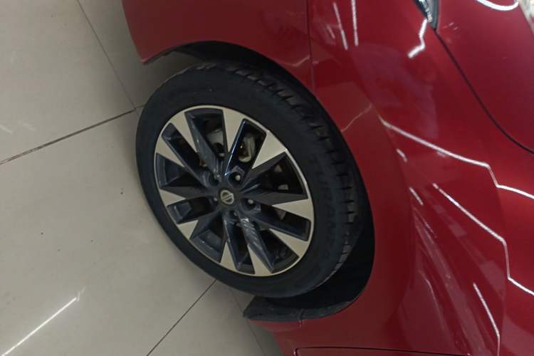 Used Nissan Lannia 2018 1.6L CVT Smart Cool Trendy Audio Model Left Front Wheel Hub