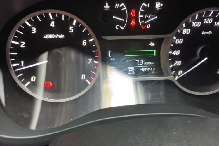 Used Nissan Lannia 2018 1.6L CVT Smart Cool Trendy Audio Model Odometer Close Up