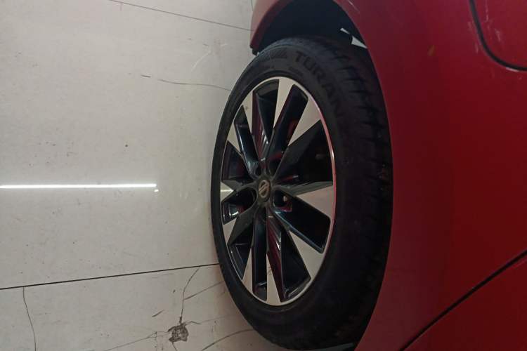 Used Nissan Lannia 2018 1.6L CVT Smart Cool Trendy Audio Model Right Rear Wheel Hub